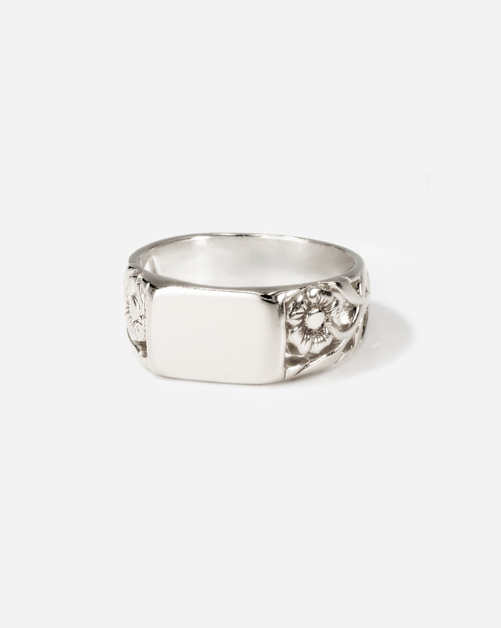 BØME Floreo Ring—a unique men’s statement ring with intricate flower cutouts, hand-carved from wax, and finished with a signature floral design