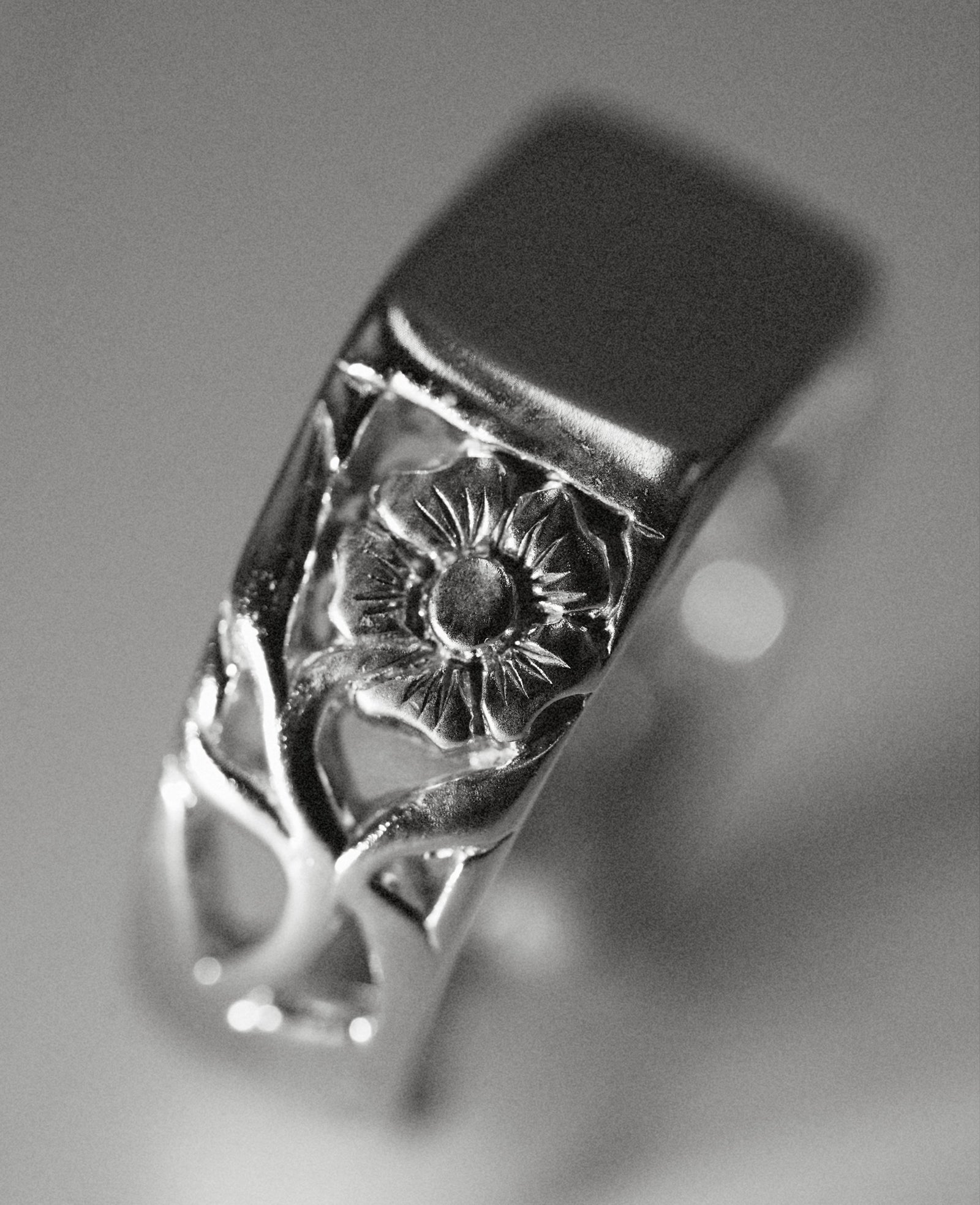 BØME Floreo Ring—a unique men’s statement ring with intricate flower cutouts, hand-carved from wax, and finished with a signature floral design
