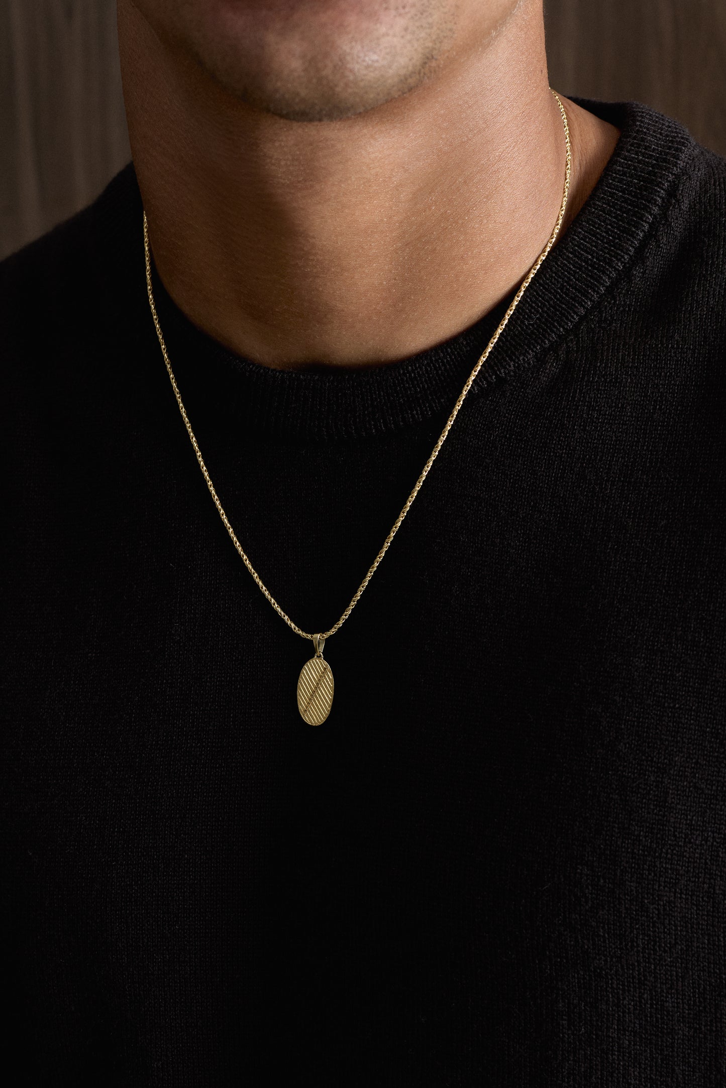 OVAL PENDANT